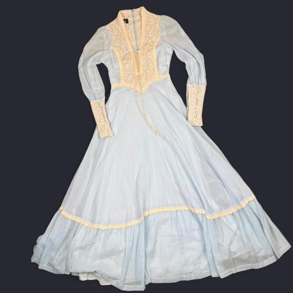 1970s Gunne Sax Prairie lace up Dress - Picture 4 of 8